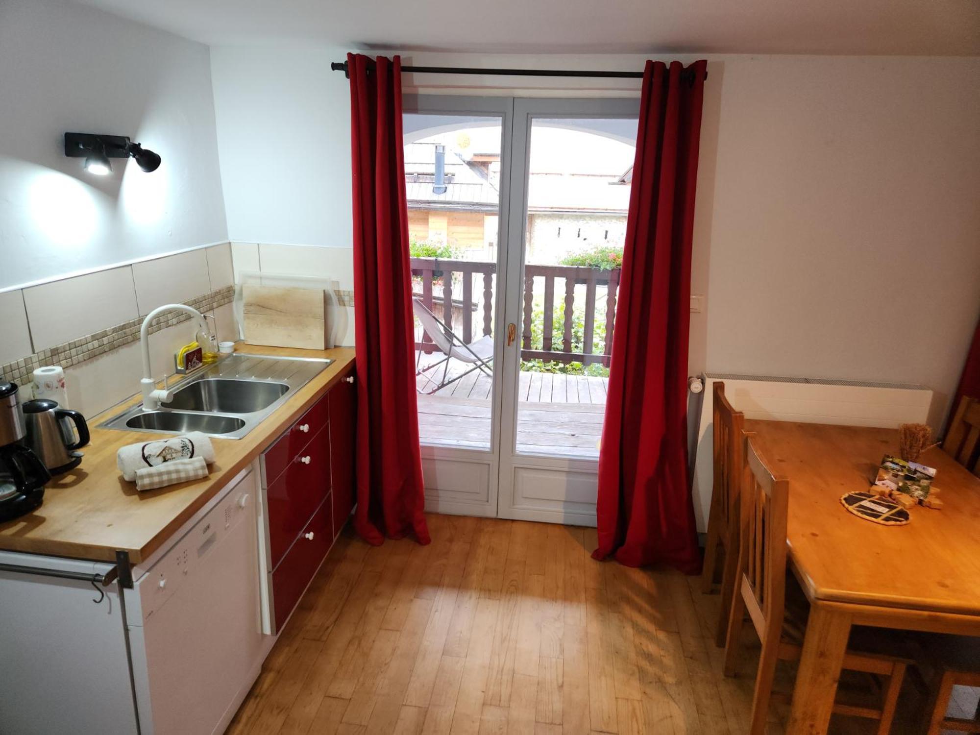 La Girandole Chambre D'Hotes Et Location D'Appartement Arvieux Exterior photo